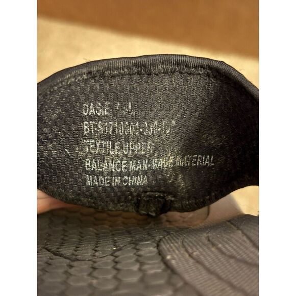 Baretraps Women's "Dasie" Multicolor Textile Thong Sandals Size 6.5M - Picture 6 of 6